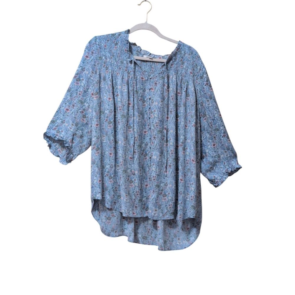 Rose + Olive blue floral blouse 3/4 balloon sleeves, v-neckline smocking size 2X - Picture 8 of 8